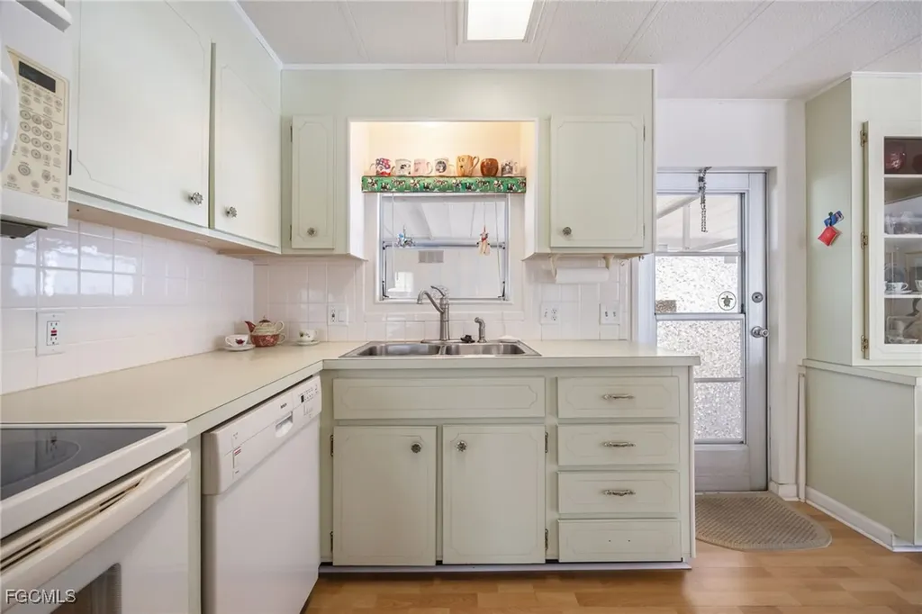 537 Palmer Boulevard North Fort Myers FL 33903