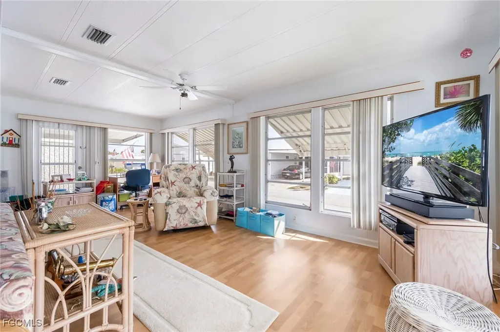 537 Palmer Boulevard North Fort Myers FL 33903