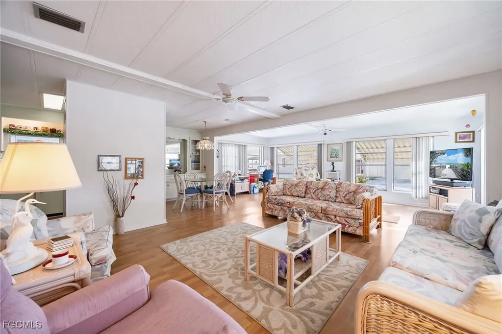 537 Palmer Boulevard North Fort Myers FL 33903