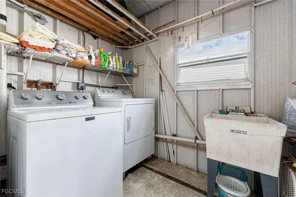 537 Palmer Boulevard North Fort Myers FL 33903