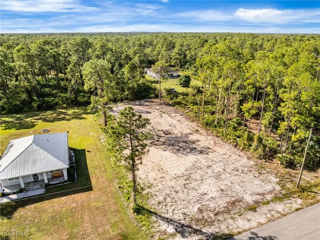 2205 Wellington Avenue Alva FL 33920