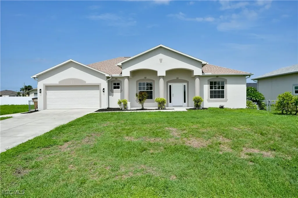 2032 NW 2nd Place Cape Coral FL 33993