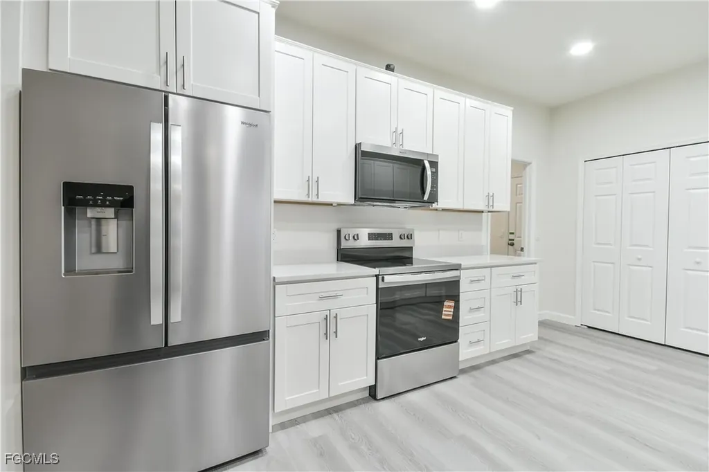 2032 NW 2nd Place Cape Coral FL 33993