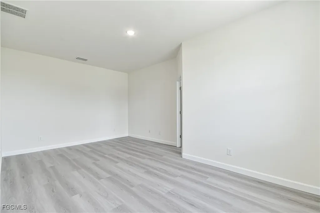 2032 NW 2nd Place Cape Coral FL 33993