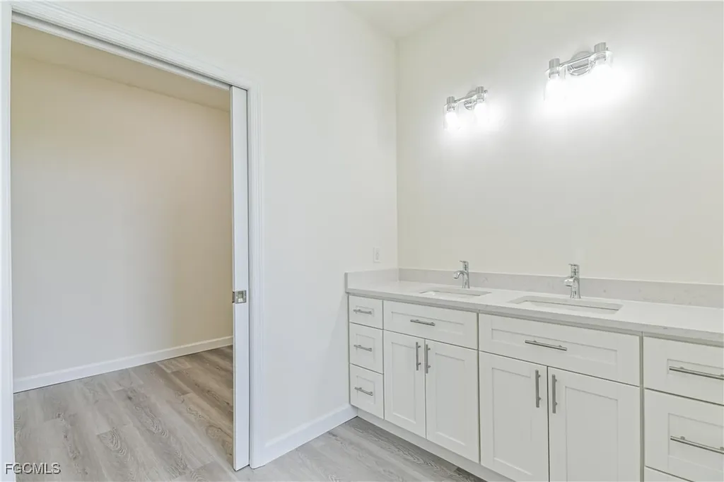 2032 NW 2nd Place Cape Coral FL 33993