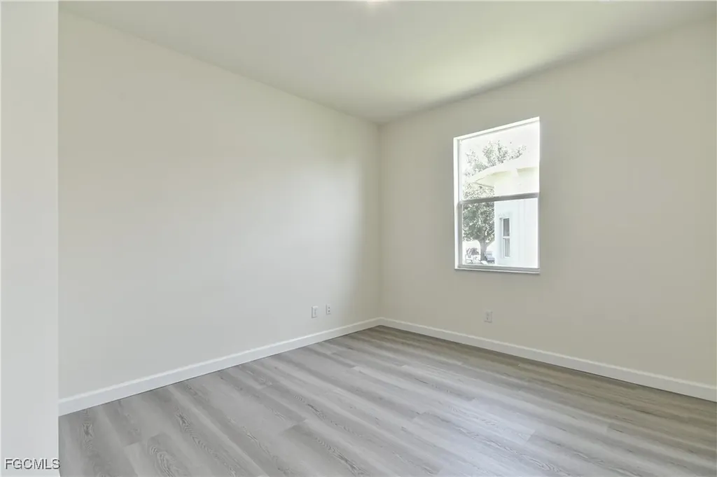 2032 NW 2nd Place Cape Coral FL 33993