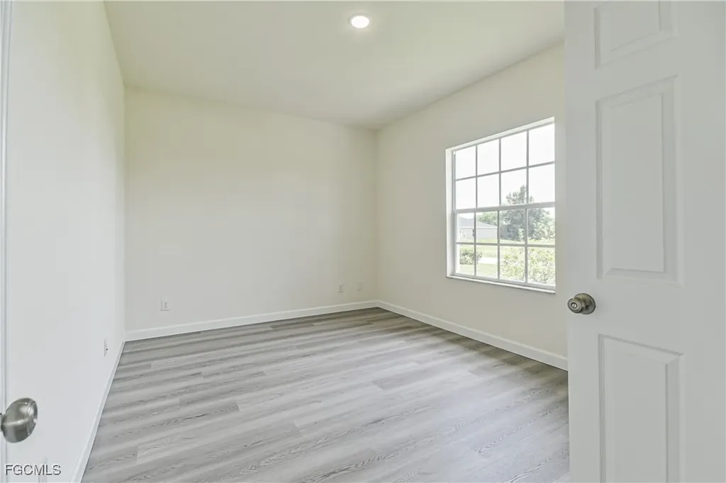 2032 NW 2nd Place Cape Coral FL 33993