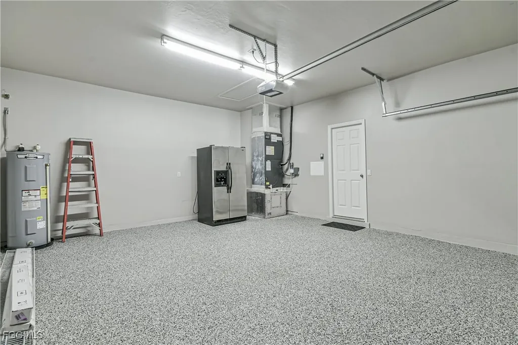 2032 NW 2nd Place Cape Coral FL 33993