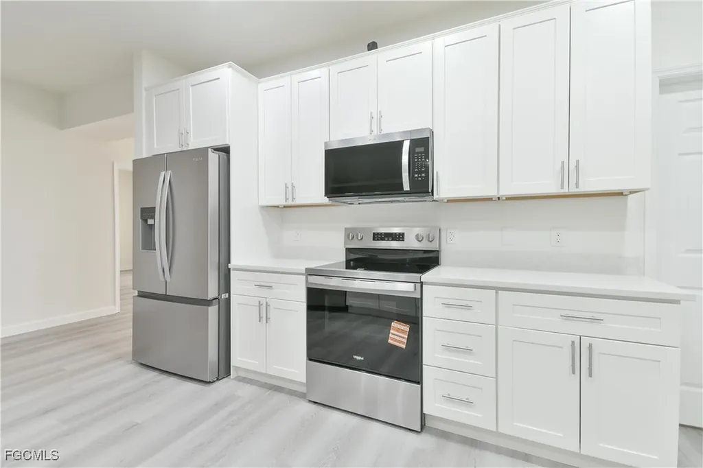 2032 NW 2nd Place Cape Coral FL 33993