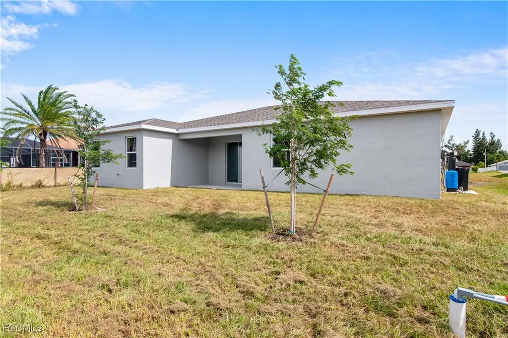 1150 NW 27th Place Cape Coral FL 33993