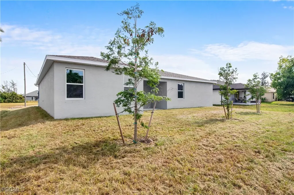 1150 NW 27th Place Cape Coral FL 33993