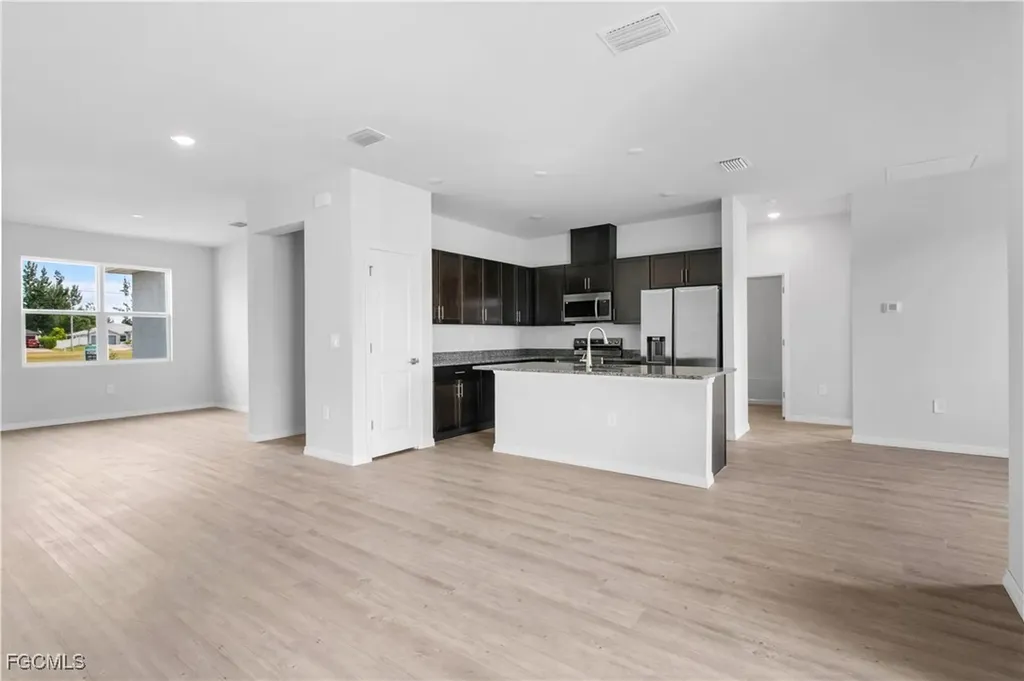 1150 NW 27th Place Cape Coral FL 33993