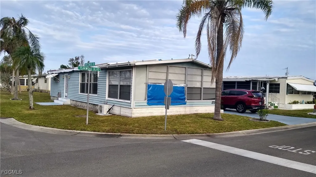 2727 Teakwood Boulevard North Fort Myers FL 33917
