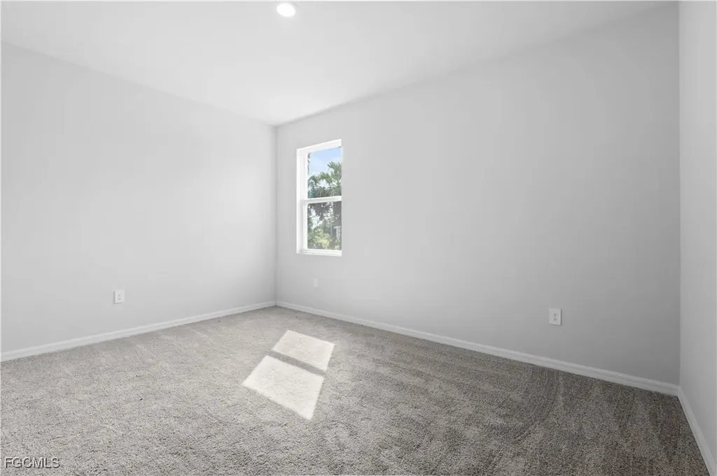4010 NE 19th Place Cape Coral FL 33909