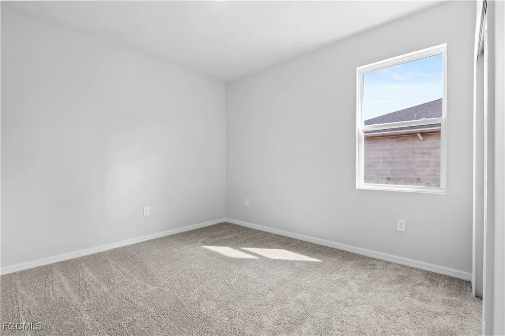 4010 NE 19th Place Cape Coral FL 33909