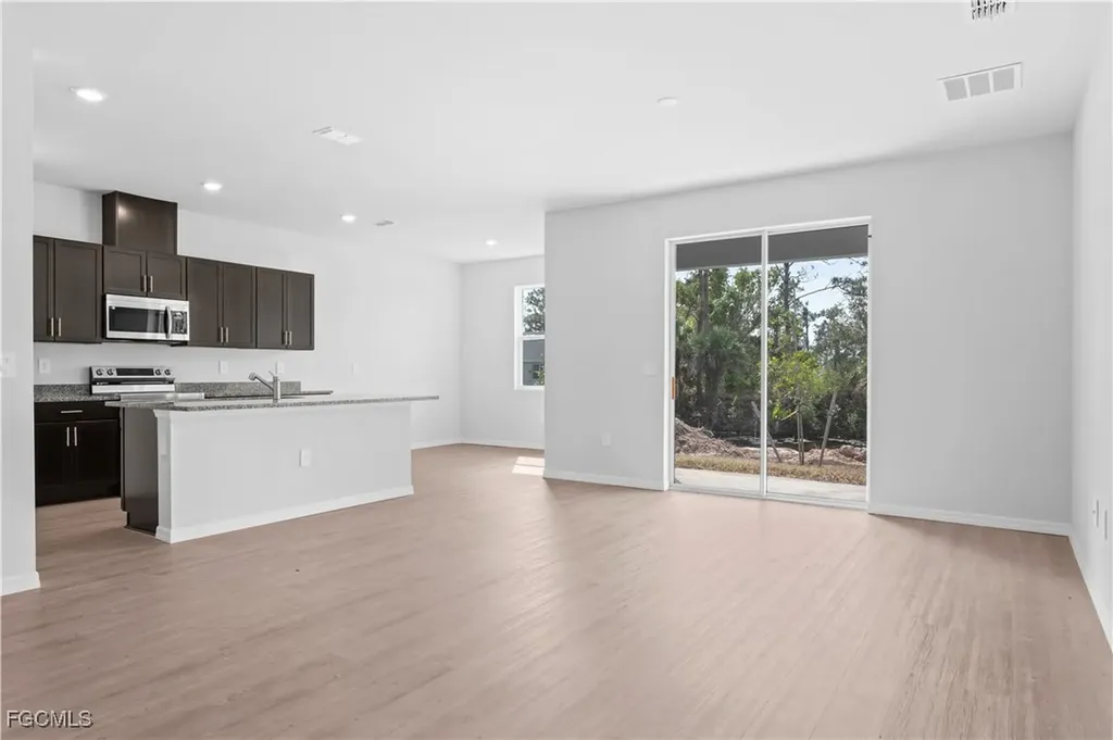4010 NE 19th Place Cape Coral FL 33909