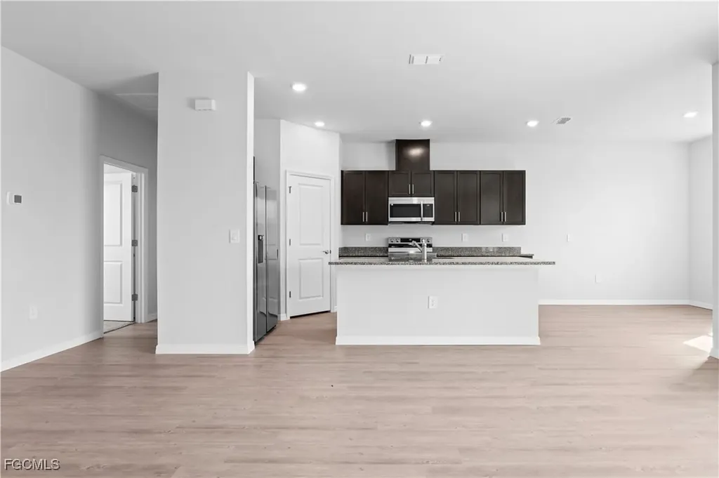 4010 NE 19th Place Cape Coral FL 33909