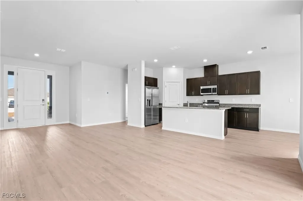 4010 NE 19th Place Cape Coral FL 33909