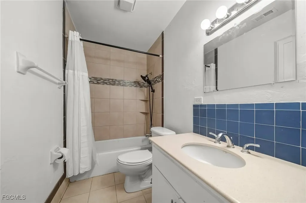 290 Granada Boulevard Fort Myers FL 33905