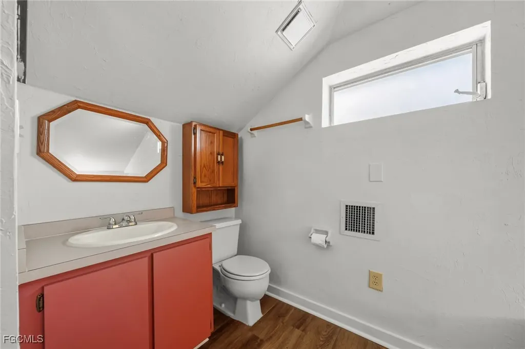 290 Granada Boulevard Fort Myers FL 33905