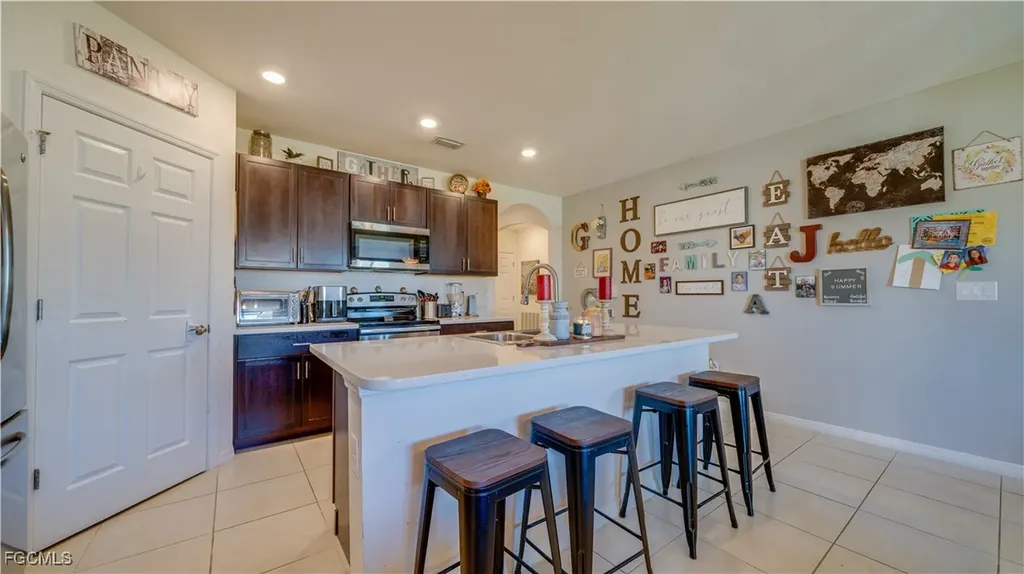 1103 SW 47th Street Cape Coral FL 33914