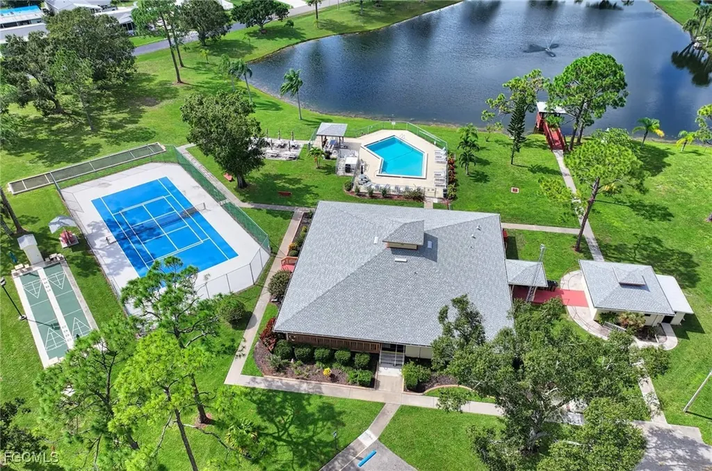 Fort Myers FL 33905