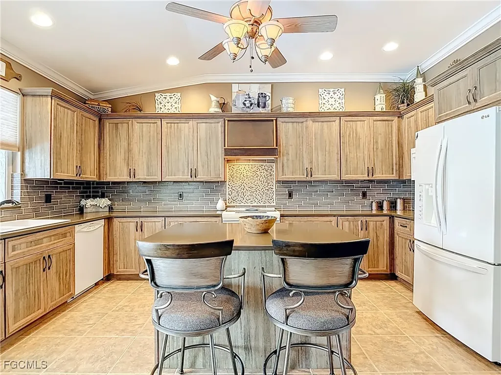 28840 Regis Court Bonita Springs FL 34134