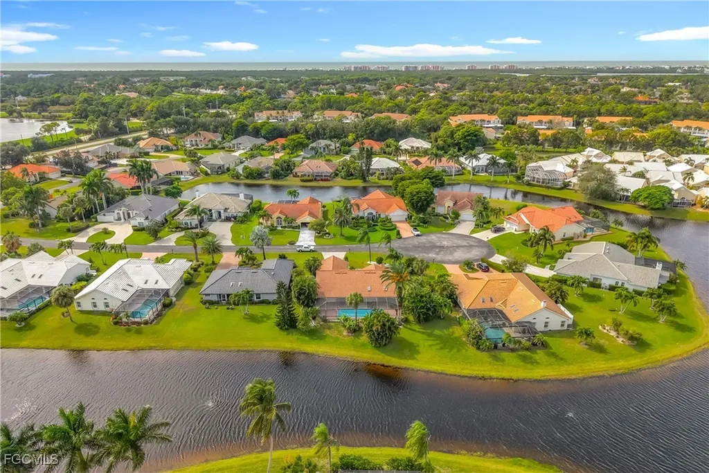 28840 Regis Court Bonita Springs FL 34134