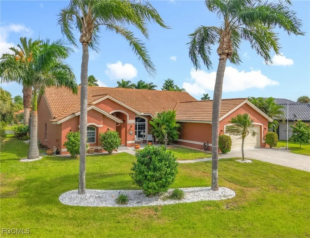28840 Regis Court Bonita Springs FL 34134