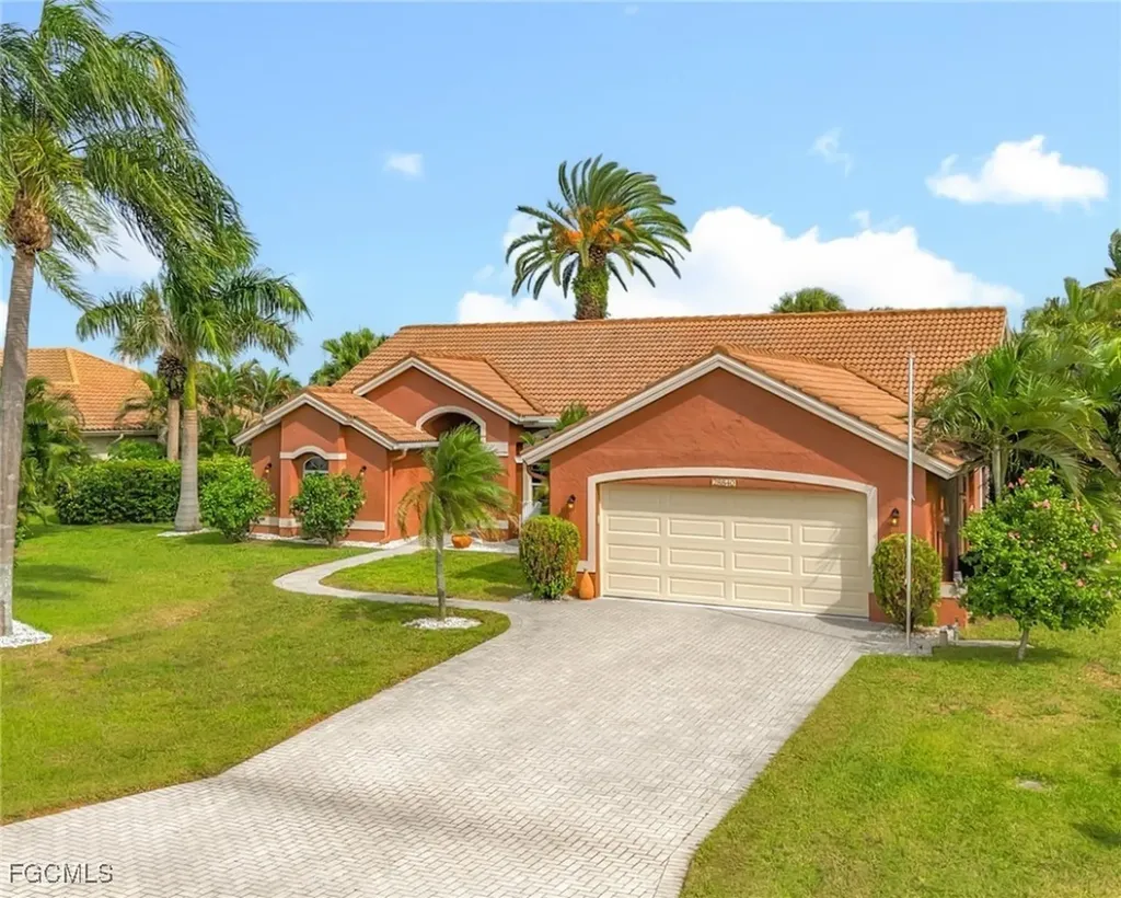 28840 Regis Court Bonita Springs FL 34134