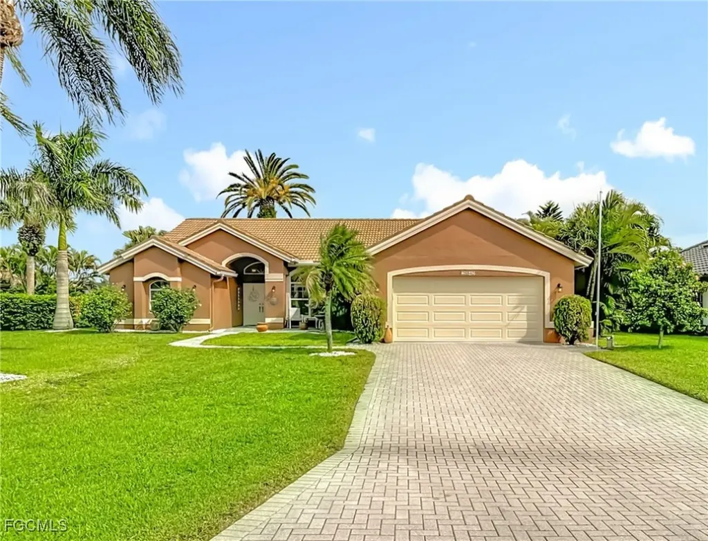 28840 Regis Court Bonita Springs FL 34134