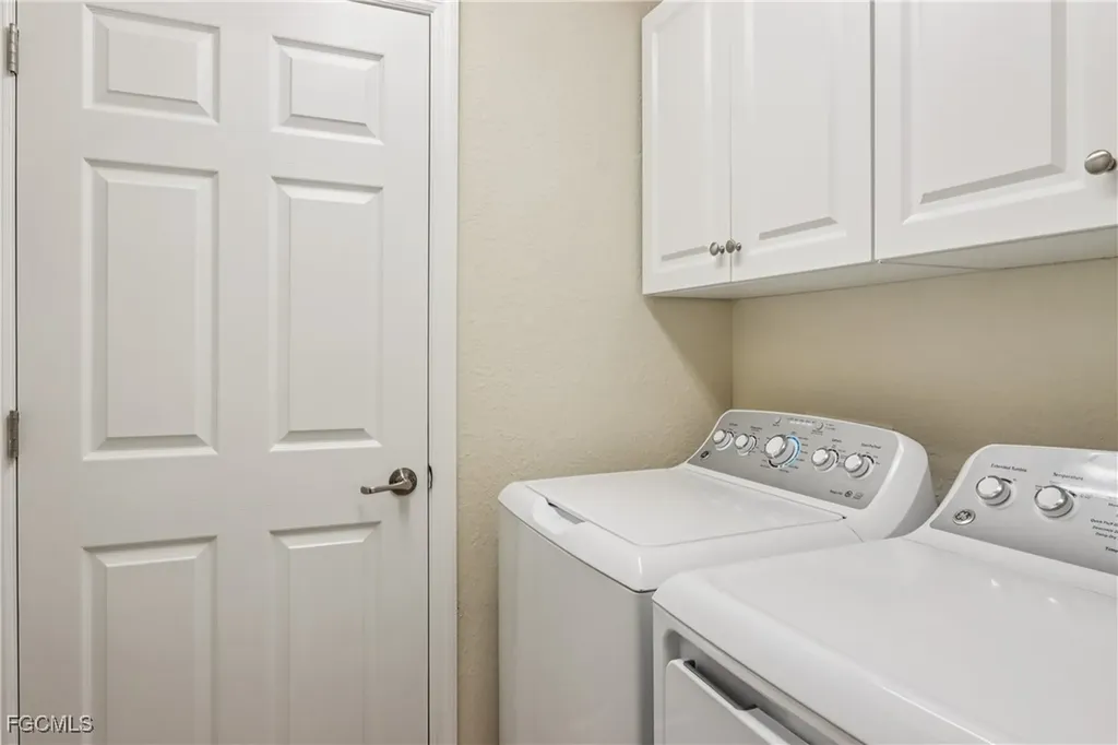 28000 Cookstown Court Bonita Springs FL 34135