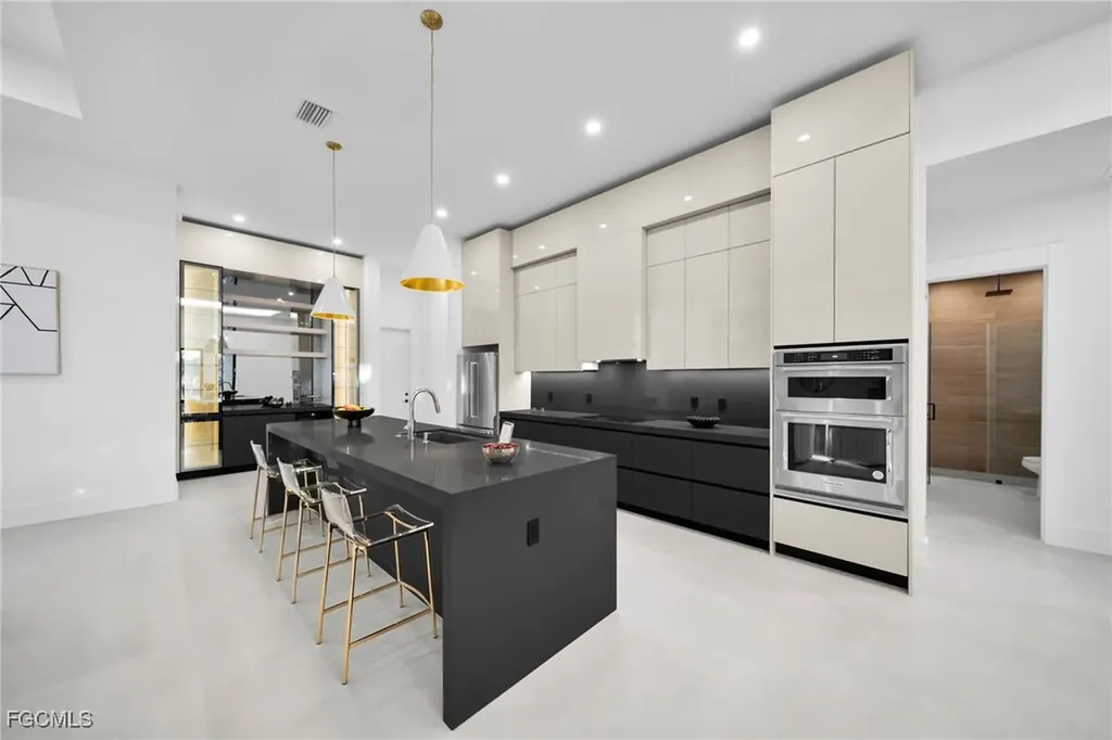 3829 SW 20th Avenue Cape Coral FL 33914