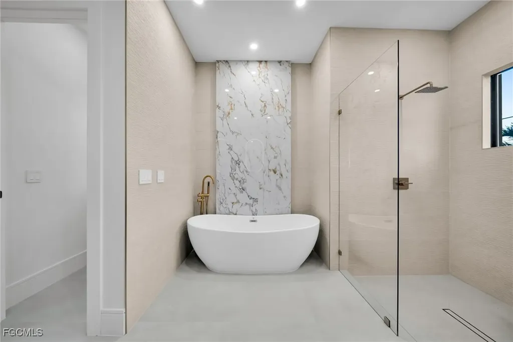 3829 SW 20th Avenue Cape Coral FL 33914