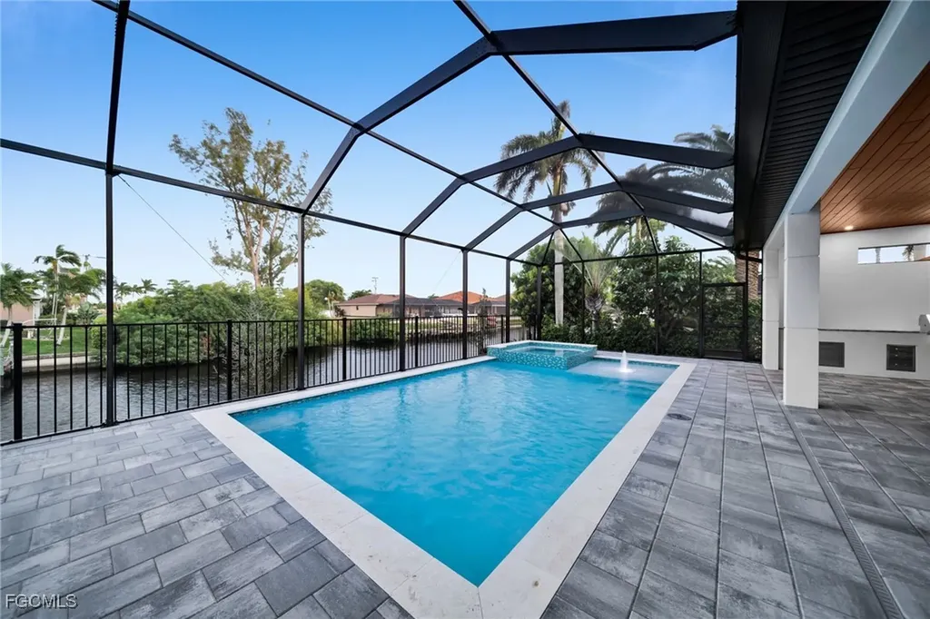 3829 SW 20th Avenue Cape Coral FL 33914