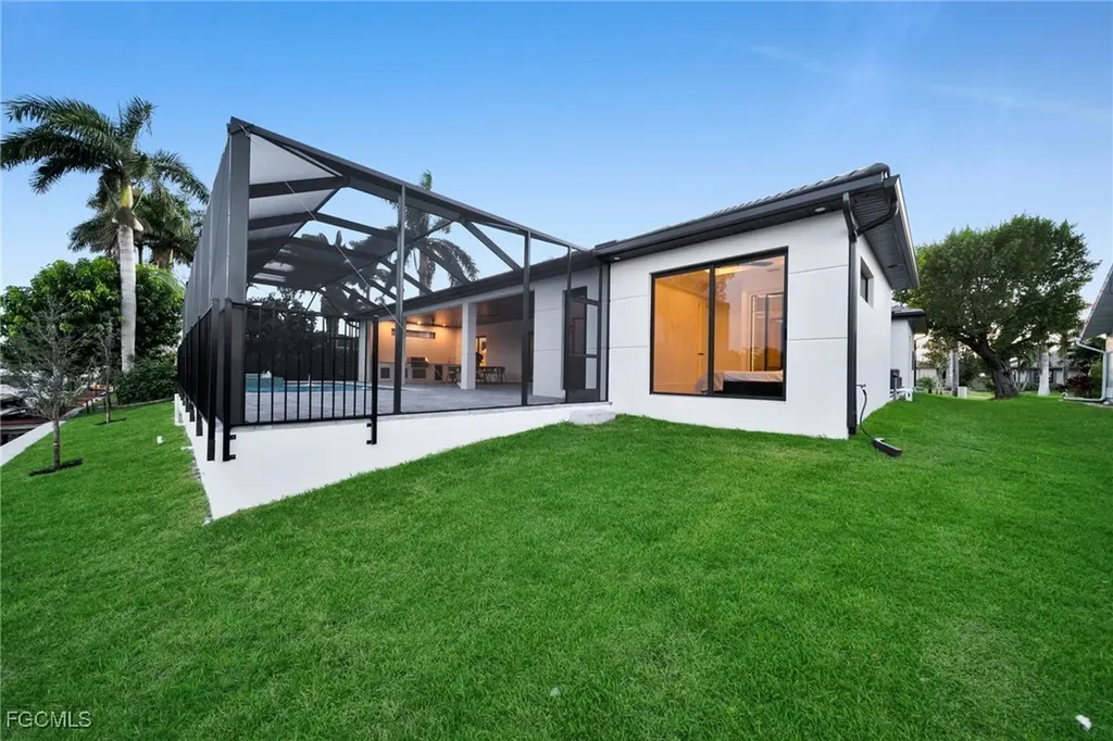 3829 SW 20th Avenue Cape Coral FL 33914