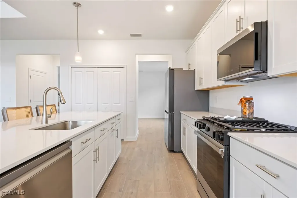 19112 Hanley Boulevard Estero FL 33928