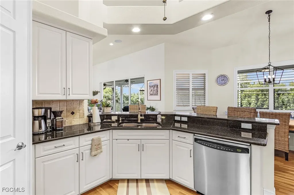 3351 Barra Circle Sanibel FL 33957