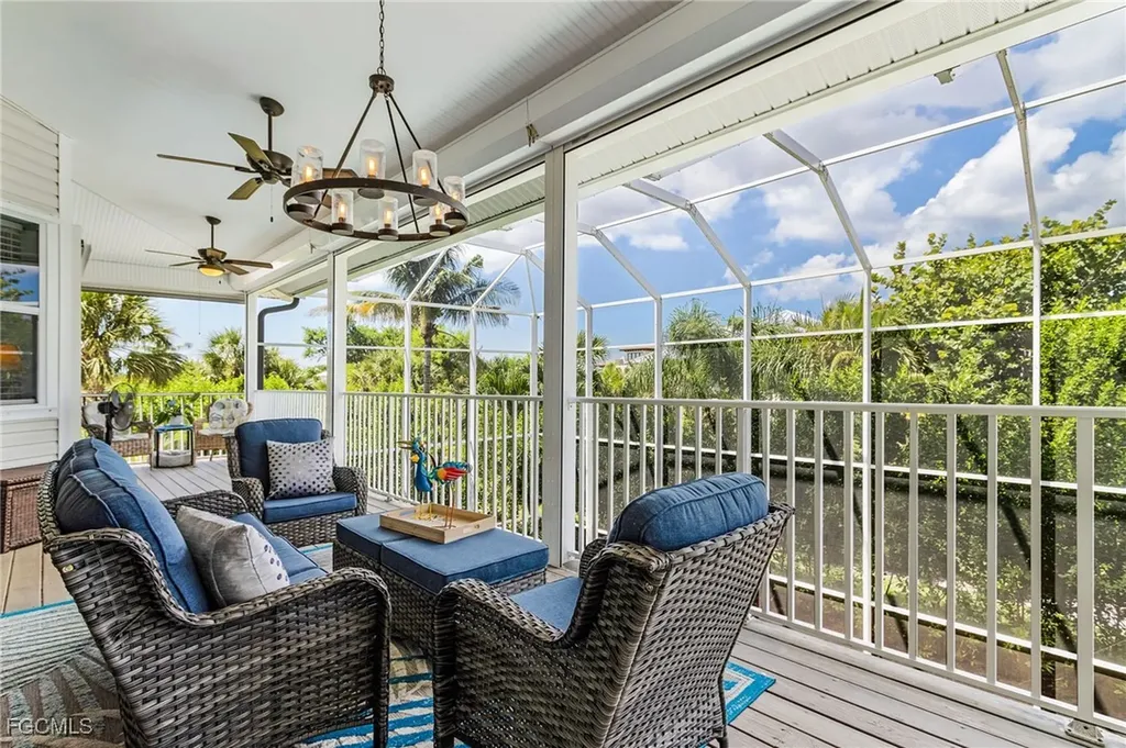 3351 Barra Circle Sanibel FL 33957