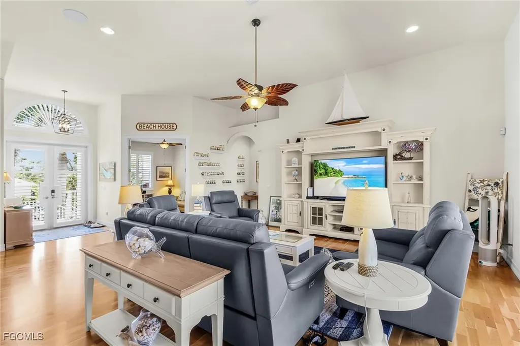 3351 Barra Circle Sanibel FL 33957