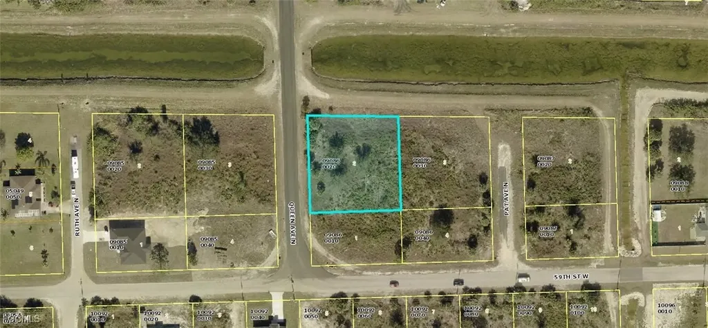 5902 Queen Avenue N Lehigh Acres FL 33971
