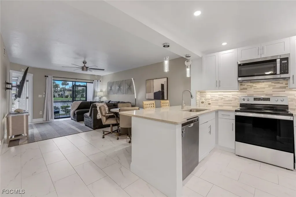 4616 SE 5th Place Cape Coral FL 33904