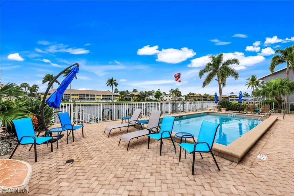 4616 SE 5th Place Cape Coral FL 33904