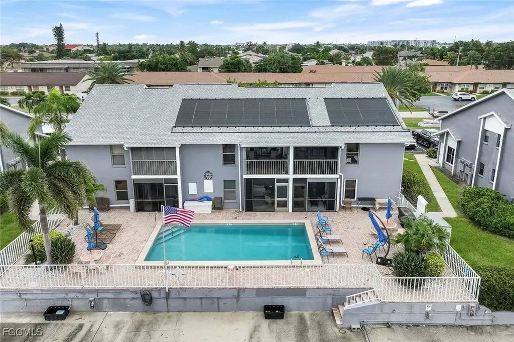 4616 SE 5th Place Cape Coral FL 33904