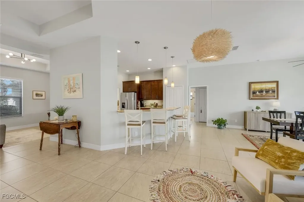 401 NE 19th Place Cape Coral FL 33909