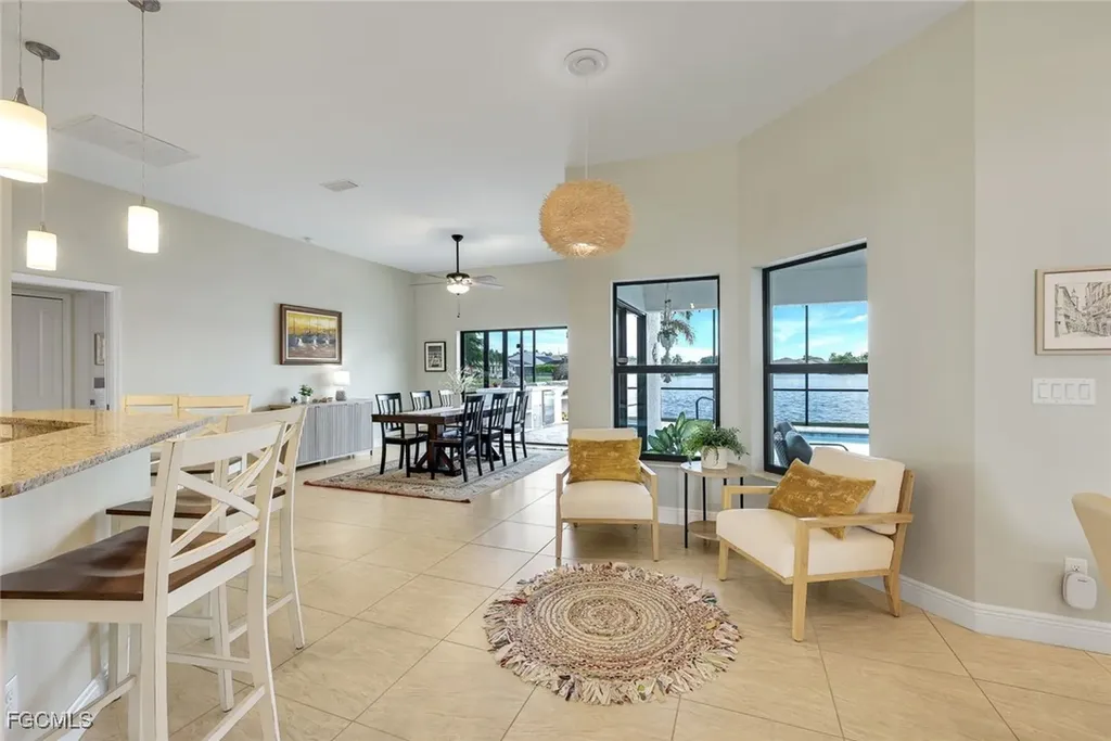 401 NE 19th Place Cape Coral FL 33909