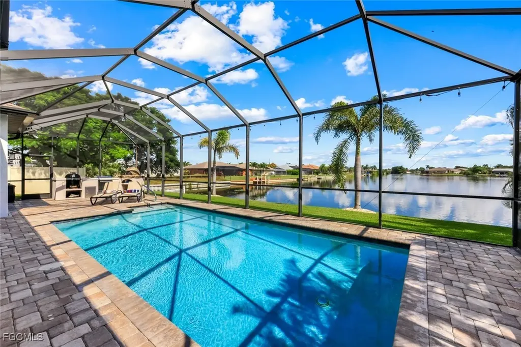 401 NE 19th Place Cape Coral FL 33909