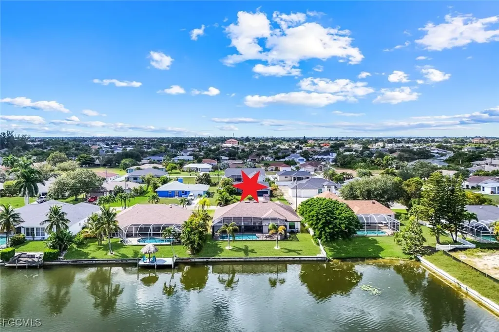 401 NE 19th Place Cape Coral FL 33909