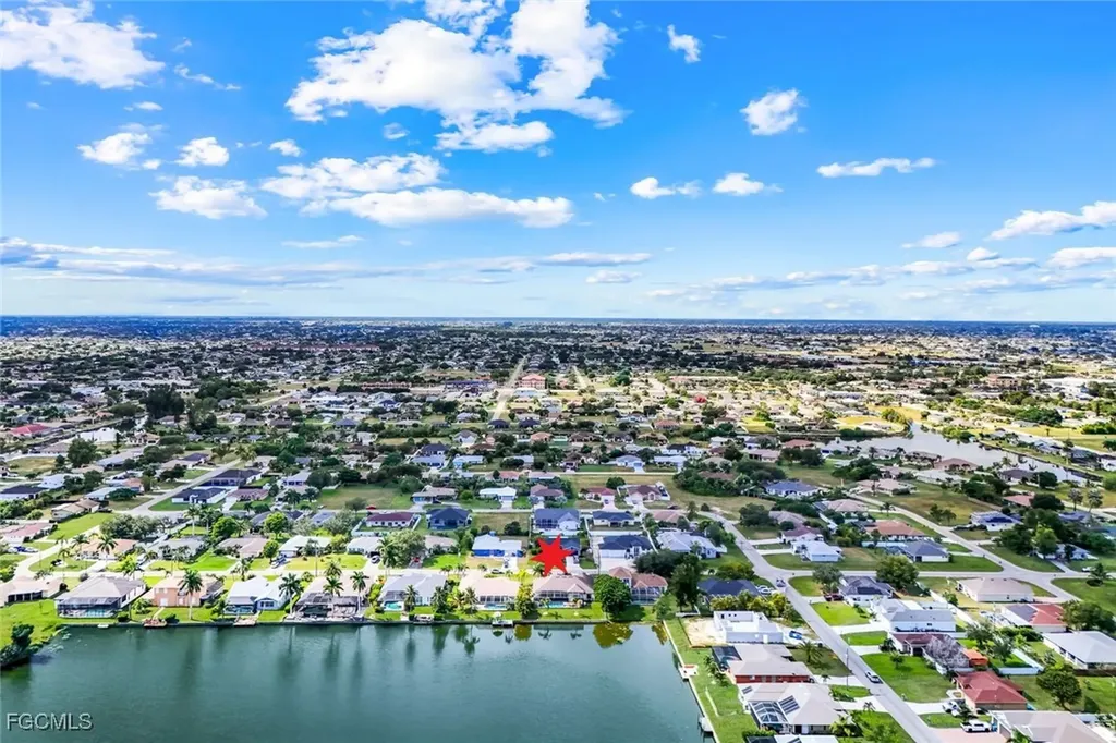 401 NE 19th Place Cape Coral FL 33909