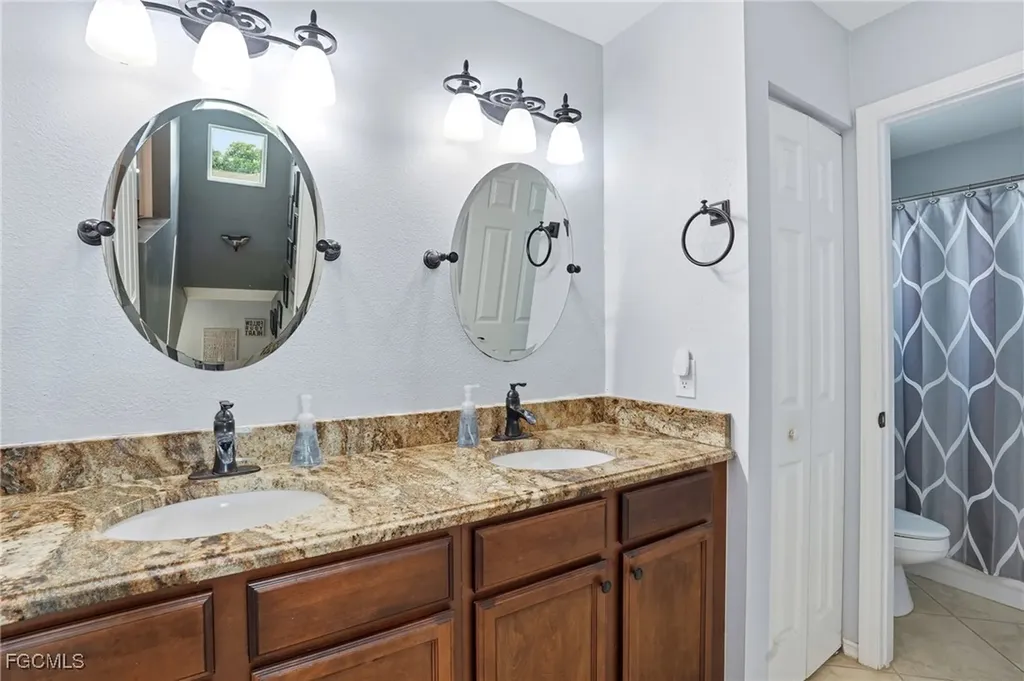 229 SW 38th Terrace Cape Coral FL 33914